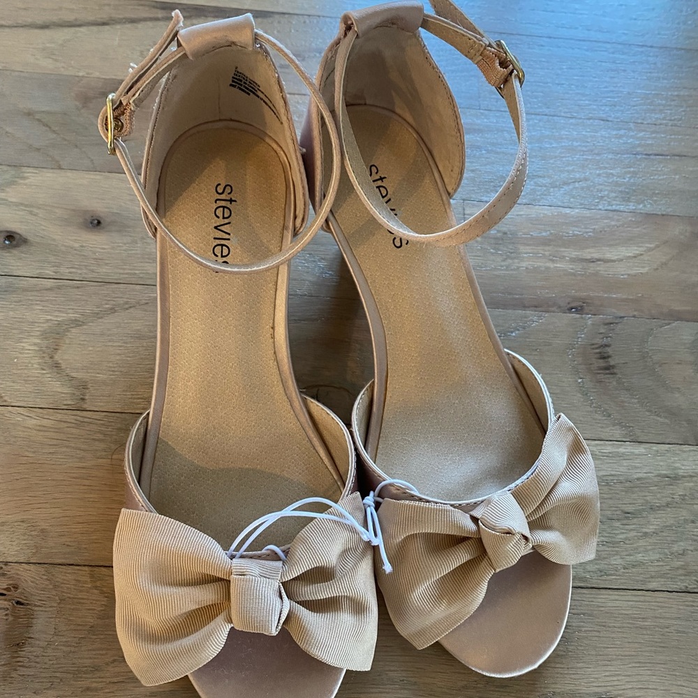 Steve Madden Stevie’s - Girls Heel Sandals Size 2